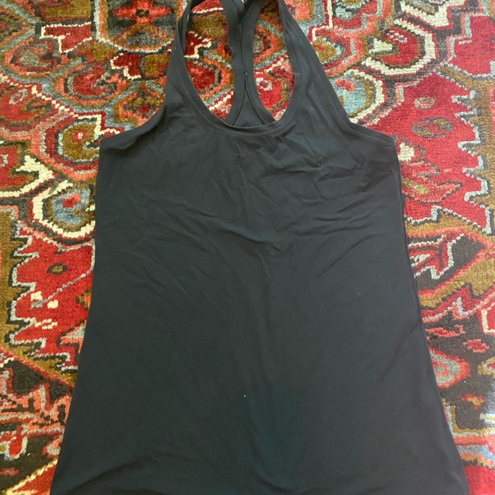Like new lulu black workout tank